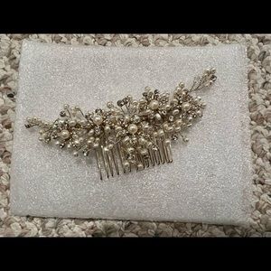 Untamed Petals Aria Hair Comb